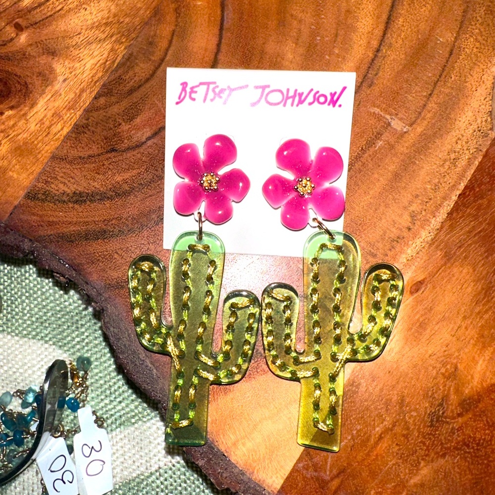 NWT Betsey Johnson Cactus Earrings